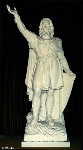 Statue en plâtre d'Alain Barbetorte, Amédée-Renée Médard, 1861, n° d'inventaire D 981.1.1 - Chantal Hémon, Musée Dobrée, Conseil général de Loire-Atlantique, Nantes. Statue en plâtre d'Alain Barbetorte, Amédée-Renée Médard, 1861, n° d'inventaire D 981.1.1 - Chantal Hémon, Musée Dobrée, Conseil général de Loire-Atlantique, Nantes.
