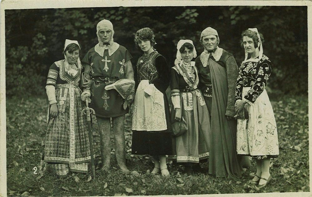 Bleun Brug Douarnenez, 1928. "Le mystère de Bretagne", les acteurs - Cartolis