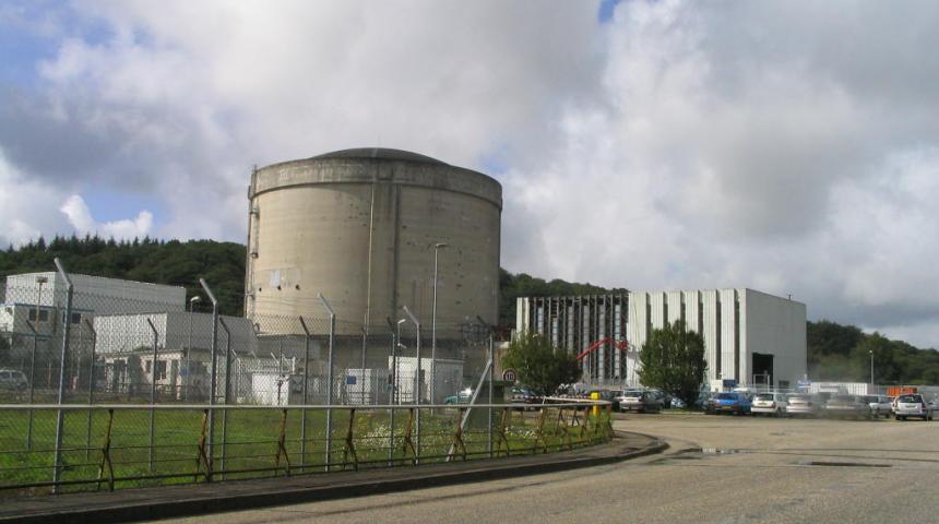 Centrale nucléaire de Brennilis - © Loïc, Wikipédia.