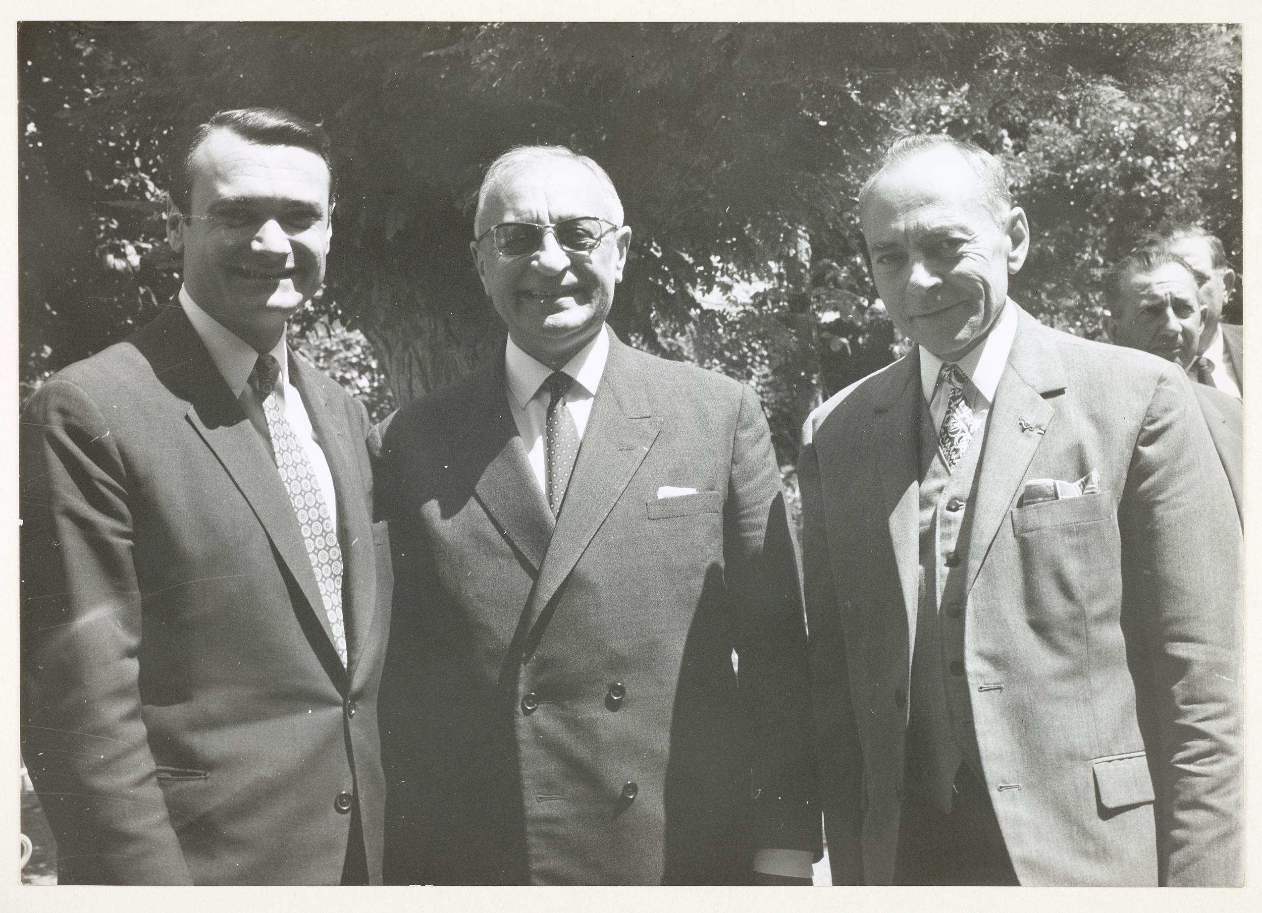 Georges Lombard, Henri Fréville et Alexis Méhaignerie en 1968. Photo : S. Michalowsk. Source : collections du Musée de Bretagne. Numéro d'inventaire : 986.0028.7498.2