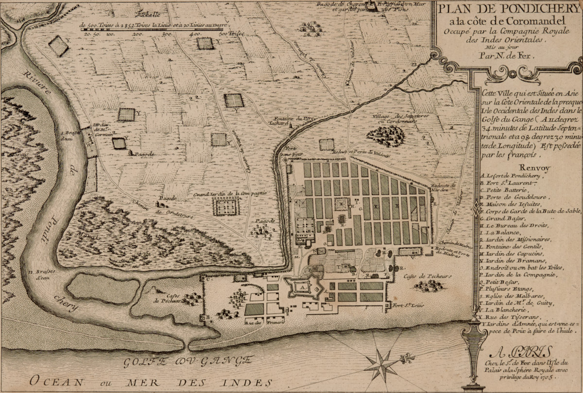  Ur plañ eus kêr Pondicheri da Aod Koromandel, e dalc’h kompagnunezh an Indez, bet nevesaet gant N. de Fer. University of Minnesota: G7654 .P6 1705 .D4.