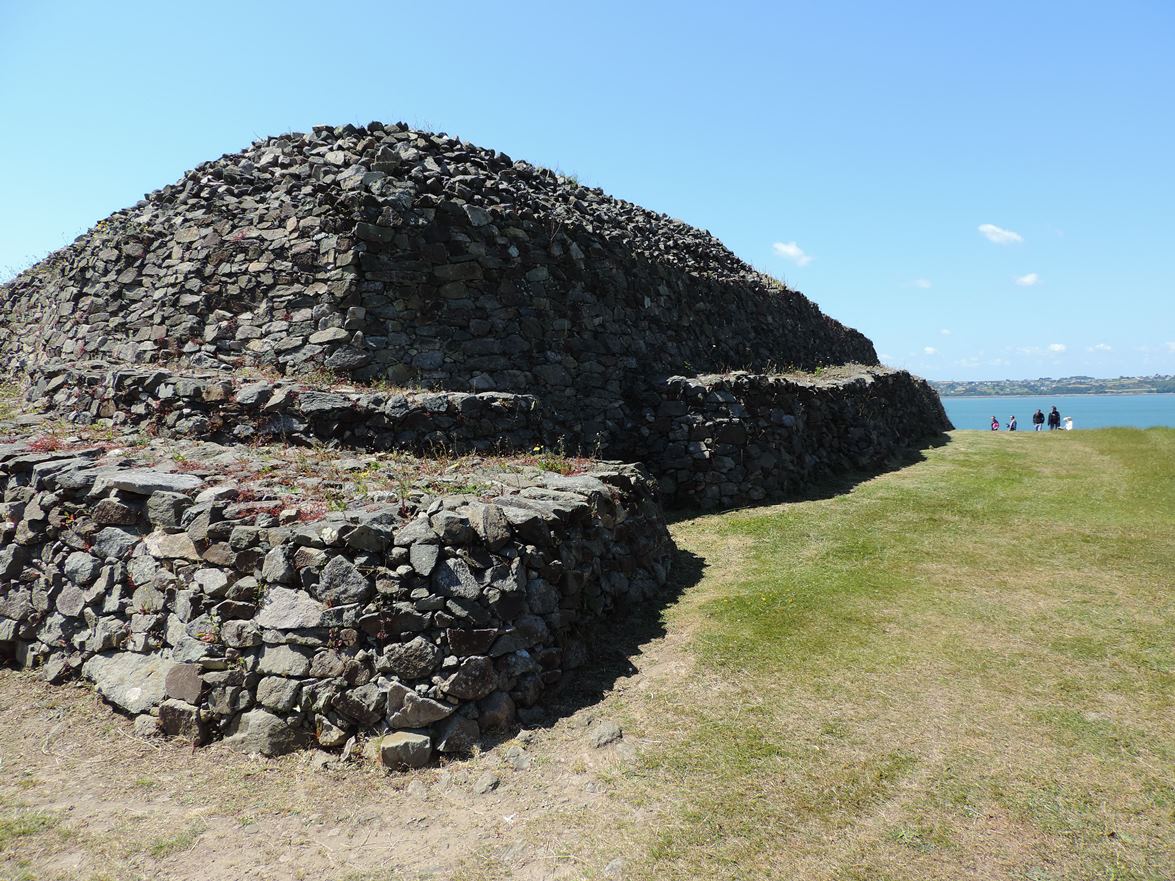 Vue partielle du Cairn. Photo J. Floury