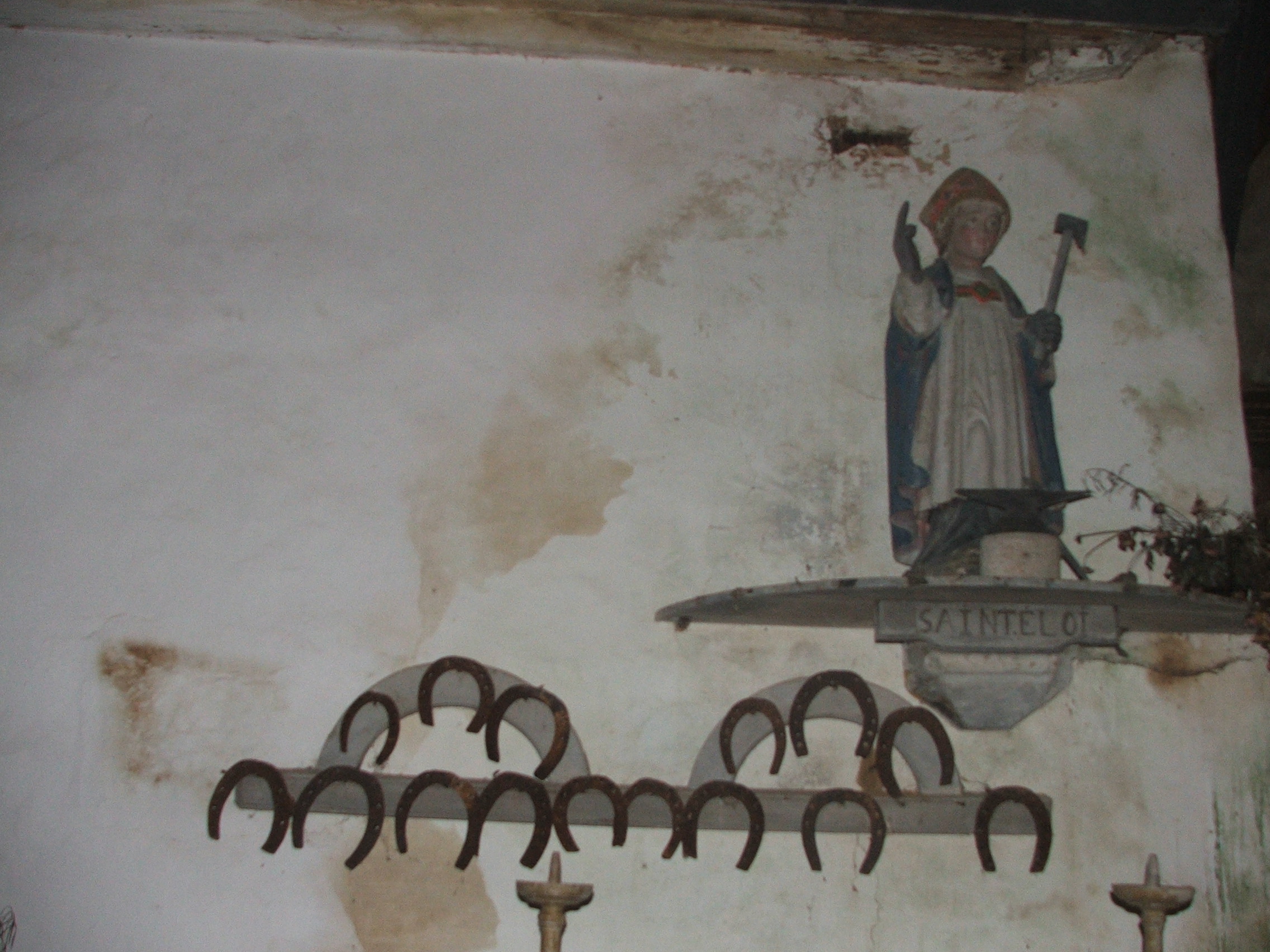 Ex-voto à la chapelle Saint-Gildas de Tonquédec (22). Photo : Daniel Giraudon